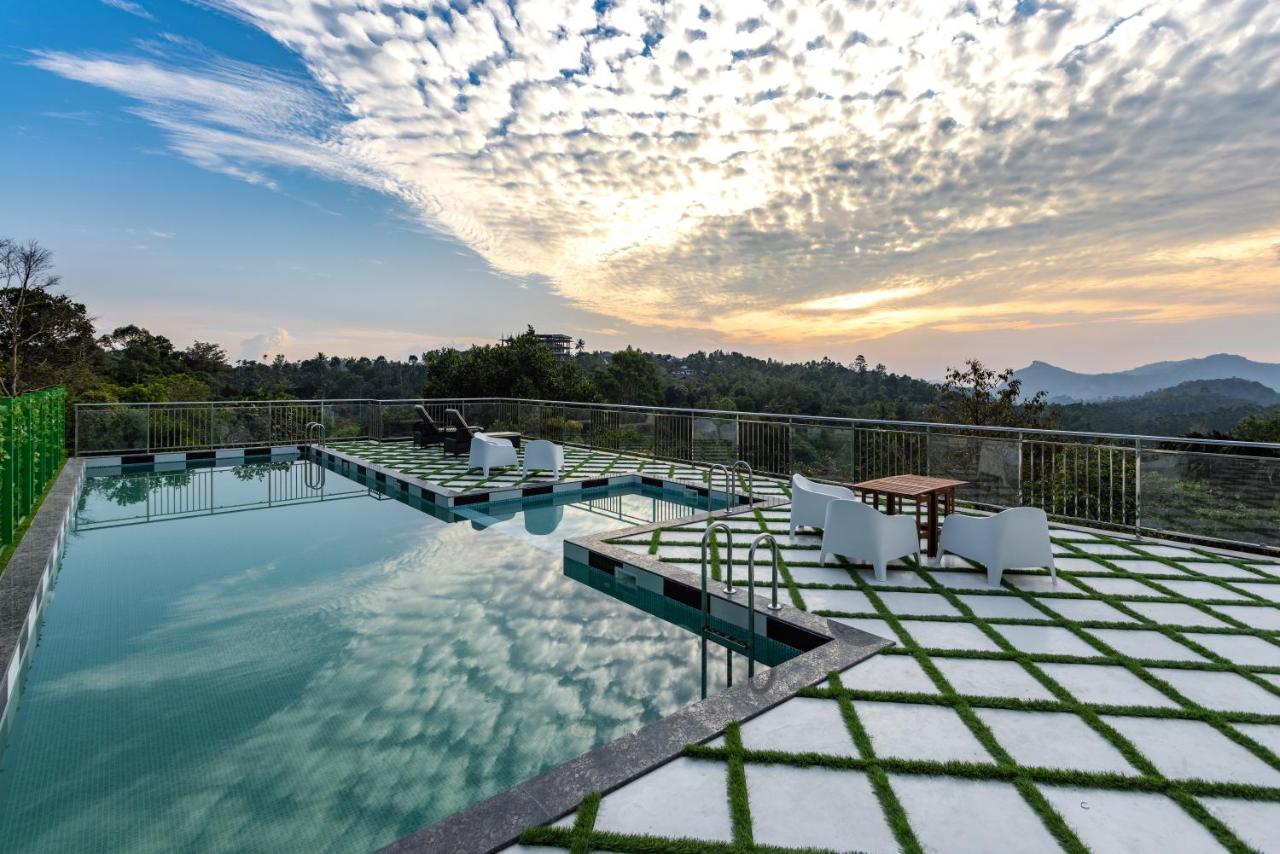 Hotel White House, Munnar Exteriér fotografie